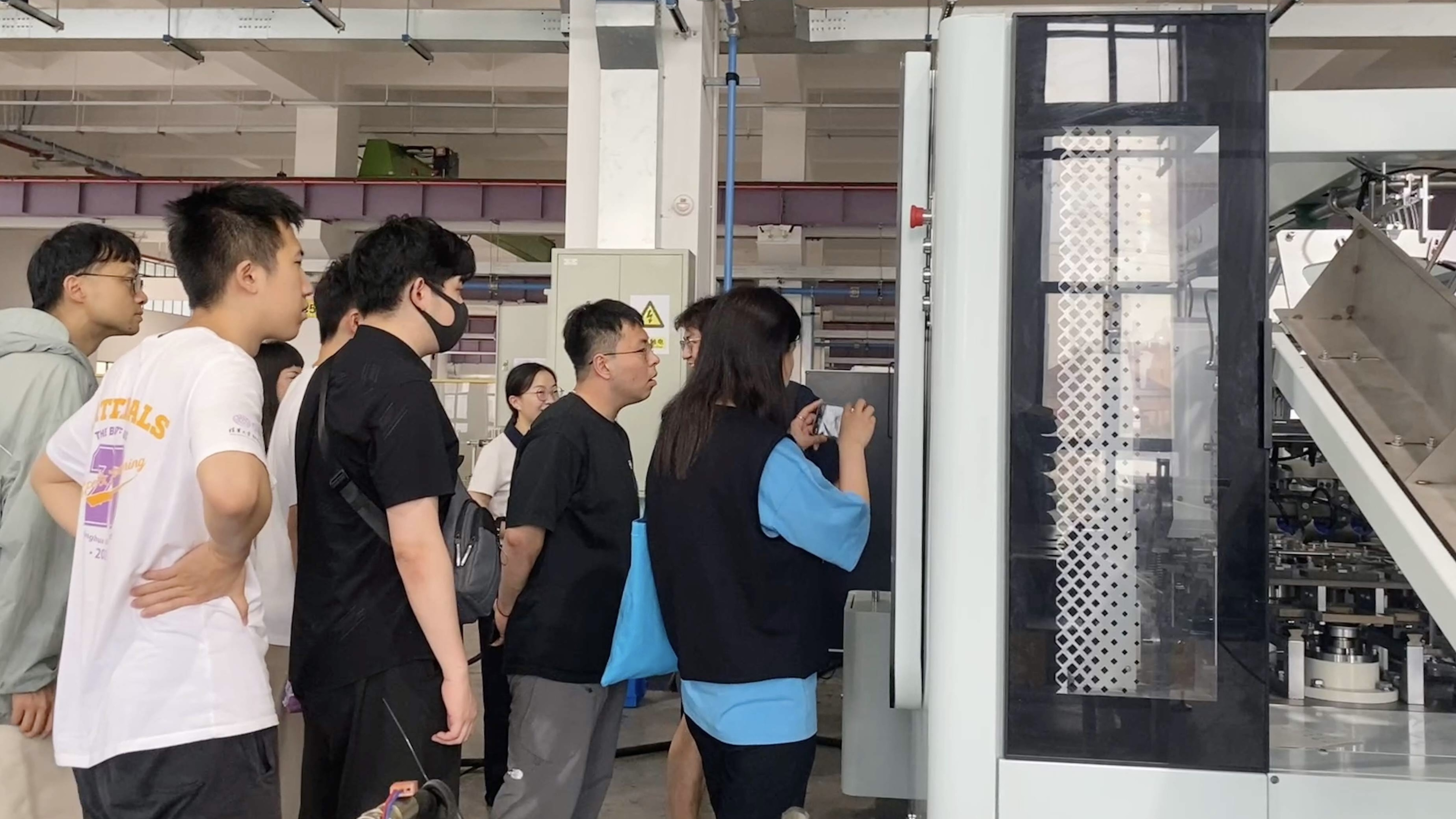 清華大學(xué)機械系博士團隊到新發(fā)現(xiàn)參觀交流！